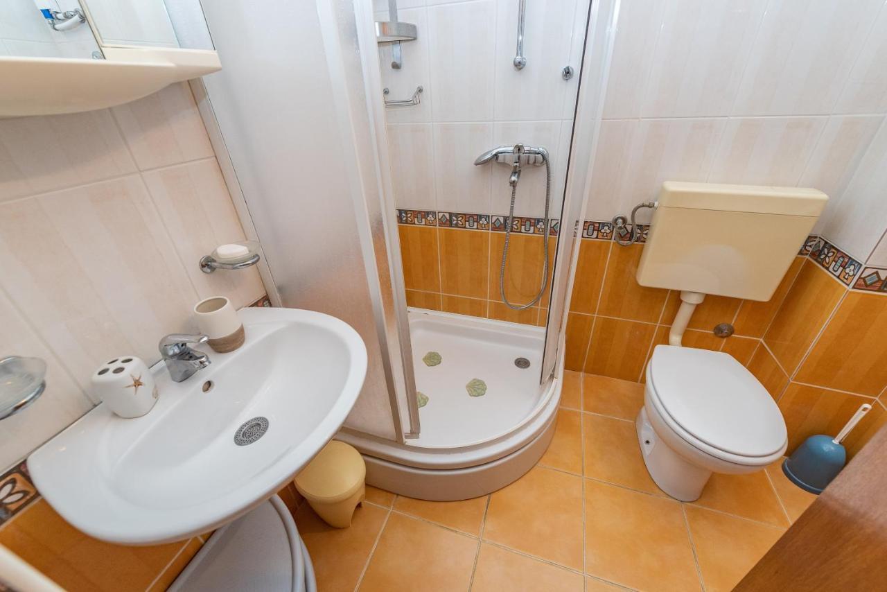 Apartmani Merica Pakoštane Zewnętrze zdjęcie