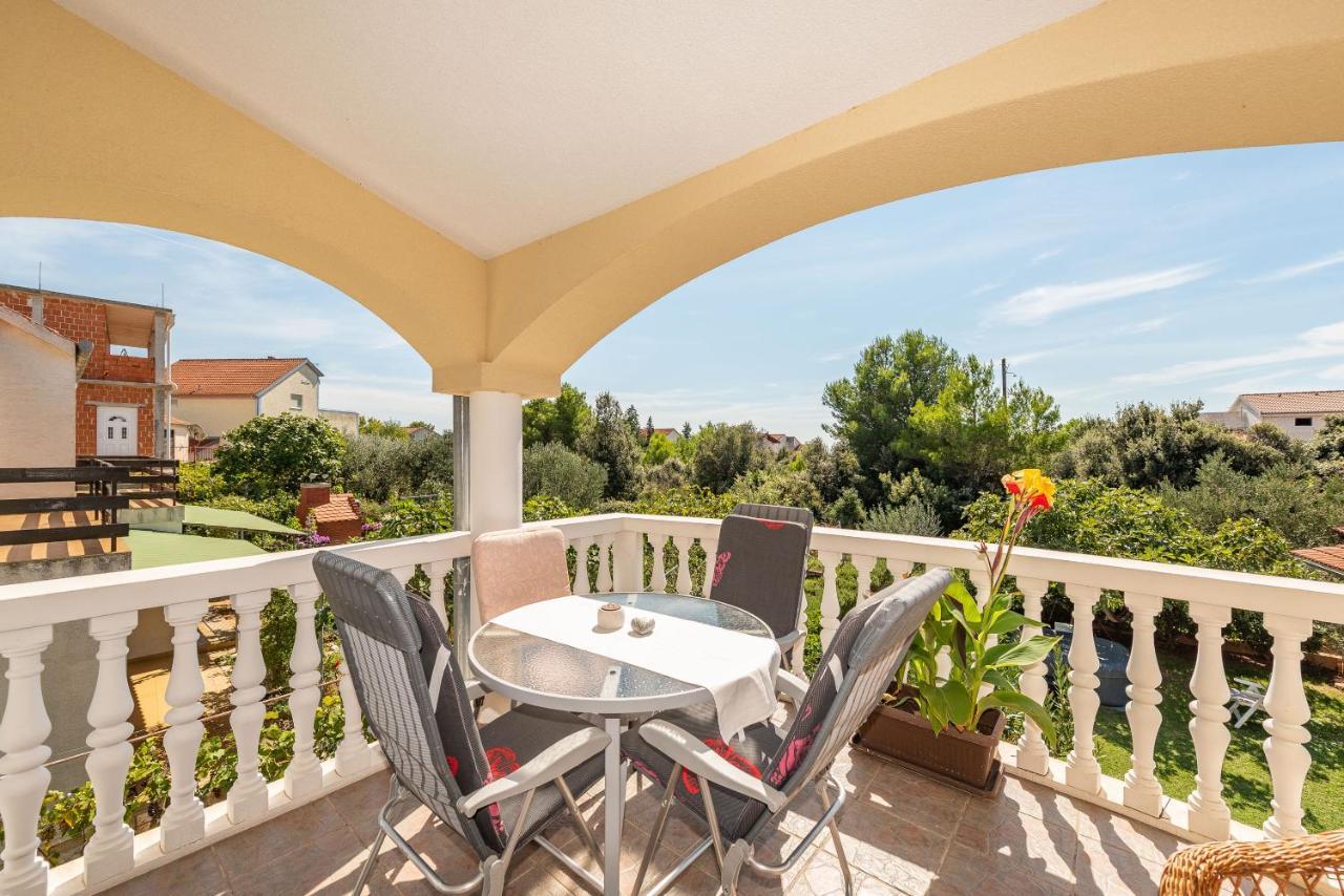Apartmani Merica Pakoštane Zewnętrze zdjęcie